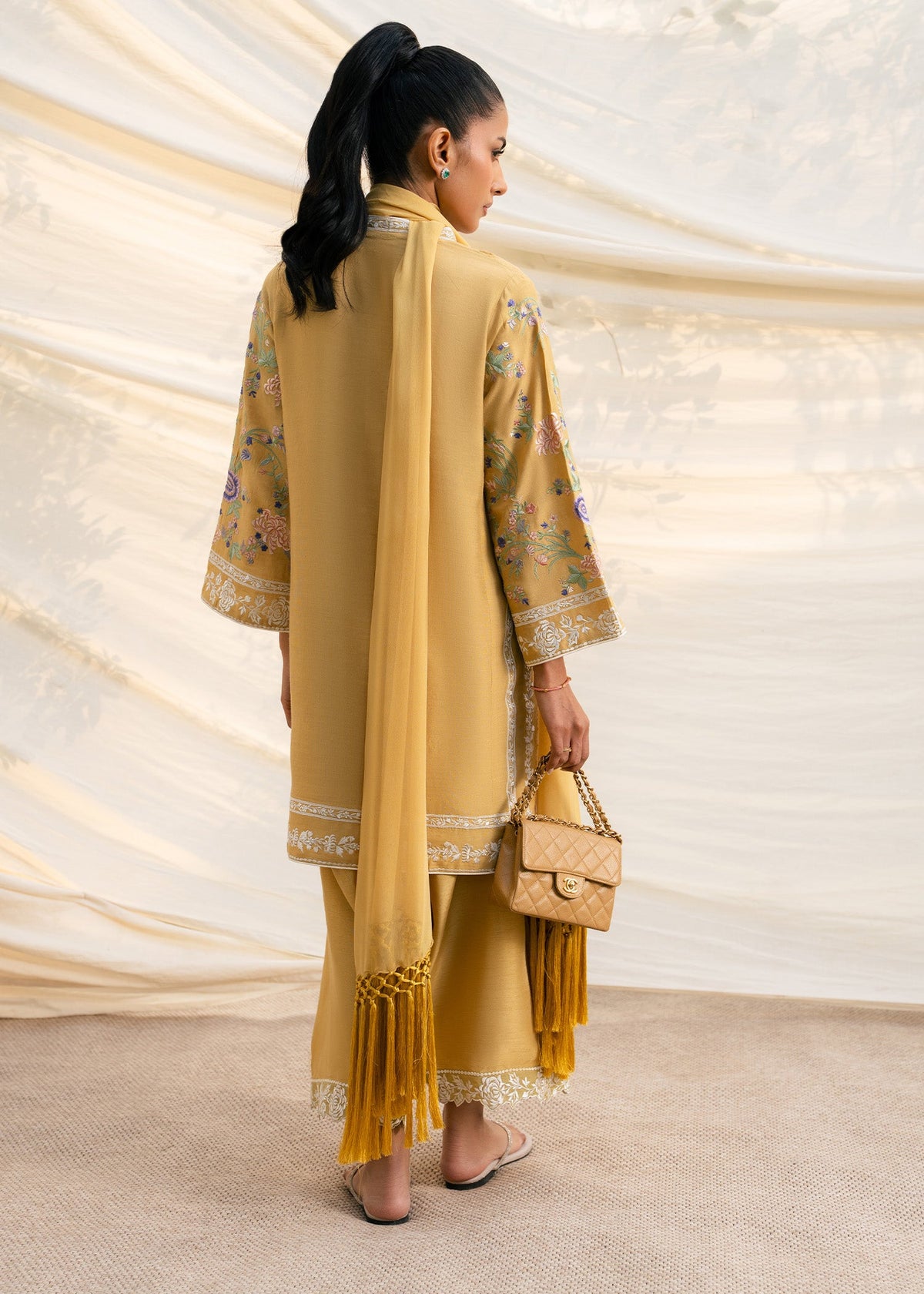 Zarnish MahGul