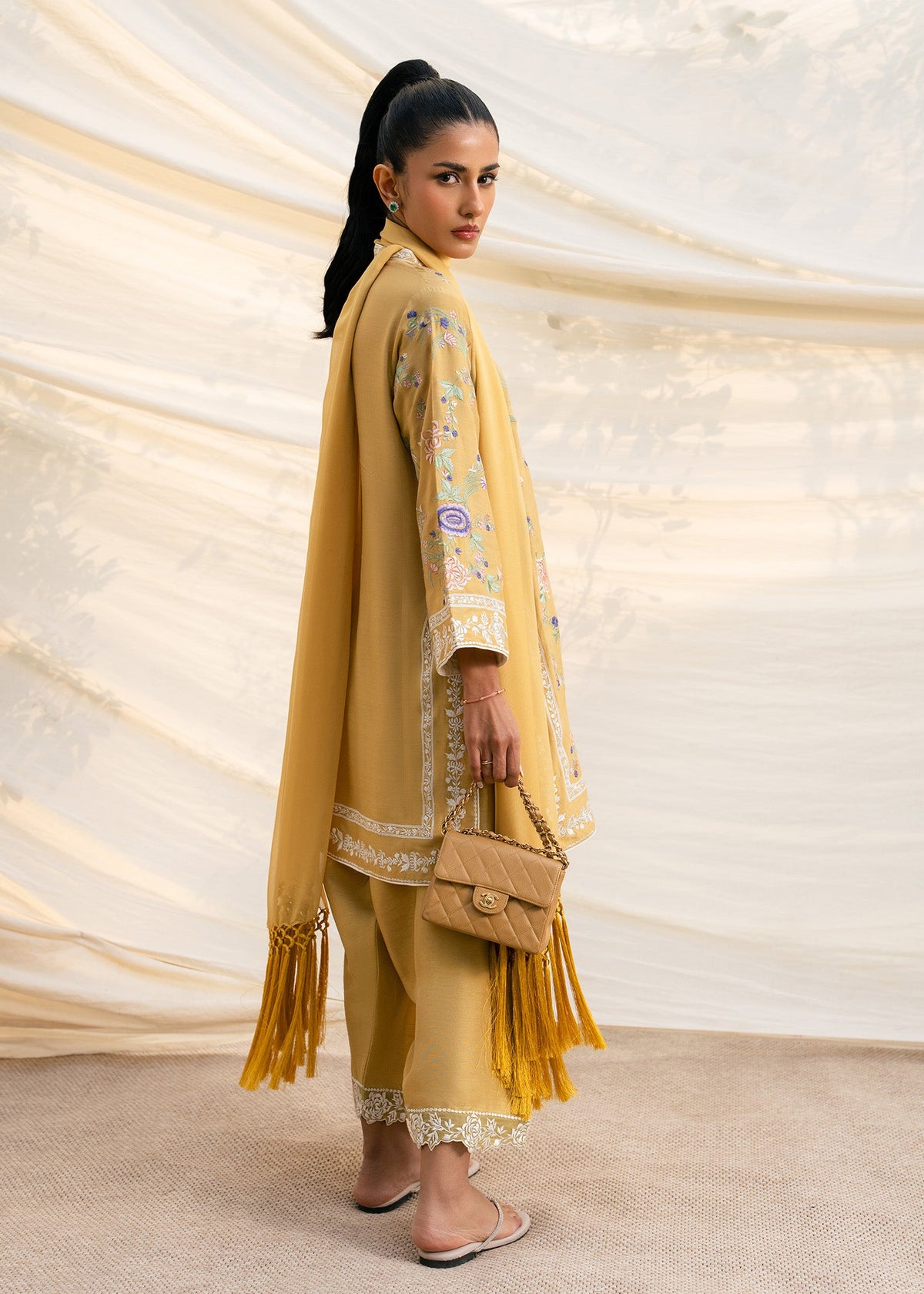 Zarnish MahGul